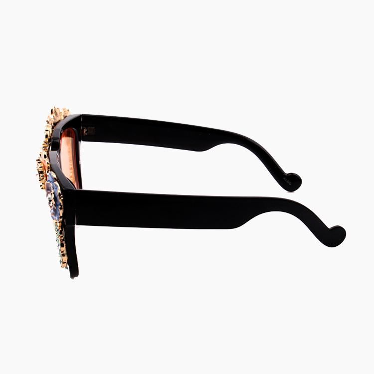 2018 Newly Fashionable Stylish Sunglasses with Flower Decoration
