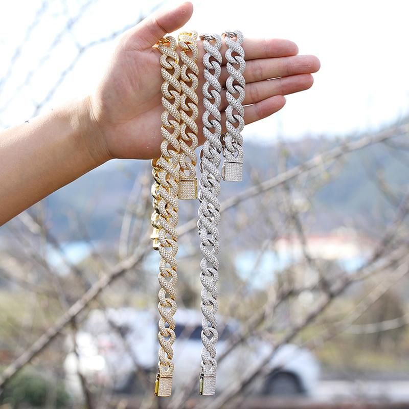 China Good Supplier Snake Shape Copper Bold Bracelet