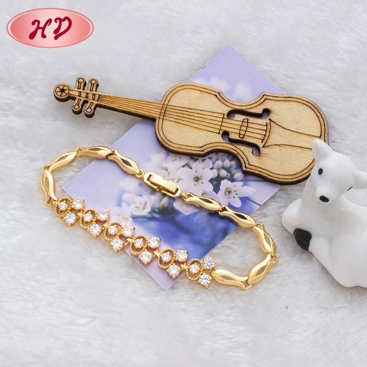 Fashion Jewelry Gold Plated Chain Bracelet for Women