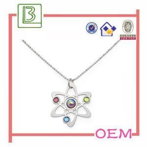 Embeded Stone Flower Shape Metal Necklace (BR58)