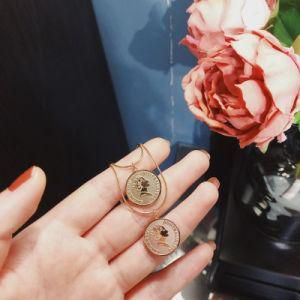 Stainless Steel Gold Plated Vintage Exotic Roman Architecture Style Queen Elizabeth Medallion Coin Pendant Necklace