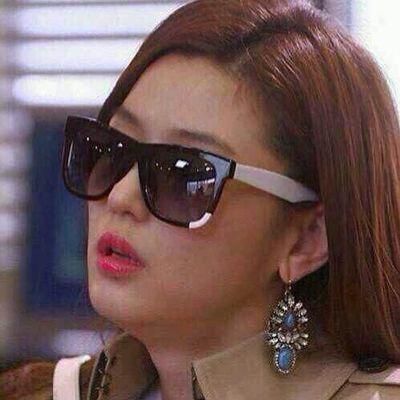 China Manufacture UV Protection Women Sunglass