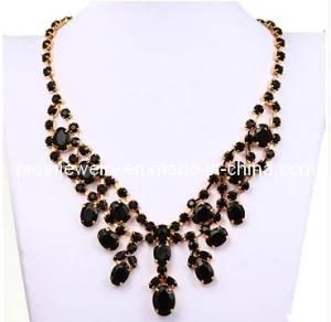 The Fine Fashion Jewelry/ Zinc Alloy Plating Gold Black Resin Crystal Pendant Necklace/ Beaded Handmade Fashionable Necklaces (PN-062)