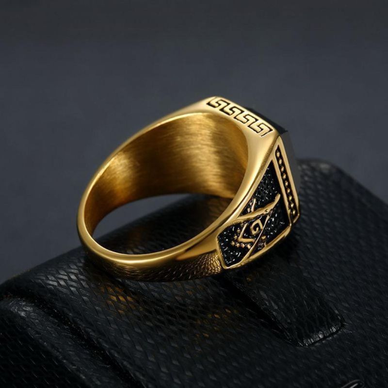 Hot-Selling Classic Retro Rings in Europe and America IP Gold Stainless Steel Black Agate Masonic AG Ring for Men