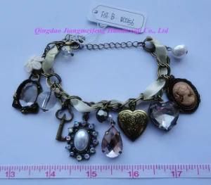 Crystal and Heart Charms Adjustable Chain Bracelet