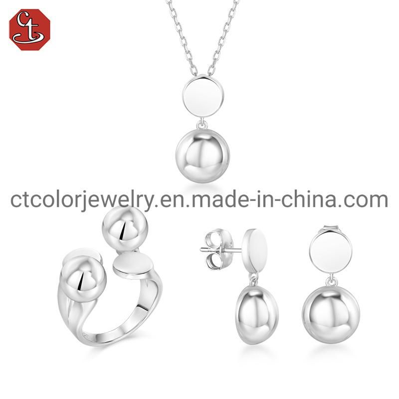 Fashion 925 Silver and Brass Jewelry Necklace with Circular Charm