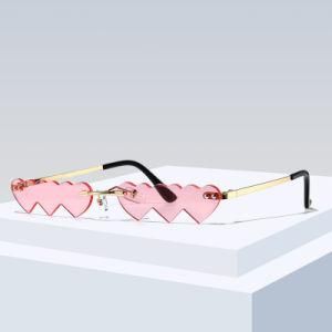 Fashionable UV400 Peach Heart Ladies Sunglasses Fashion Party Glasses