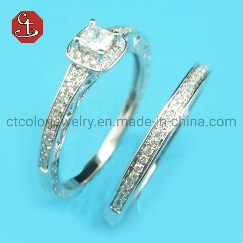 Classical 925 Sterling Silver Ring in Gold Plating with White Round CZ Wedding Couple Ring