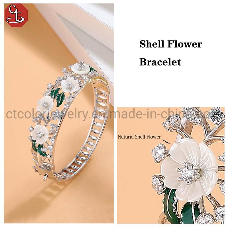 Elegant Wholesale 925 silver Brass Fashion Jewellery Nature Mother of pearl MOP flower green enamle leaves Elegant Bracelet for her