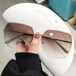 New Fashion Metal Frame Women Shades Gradient Sunglass for Ladies