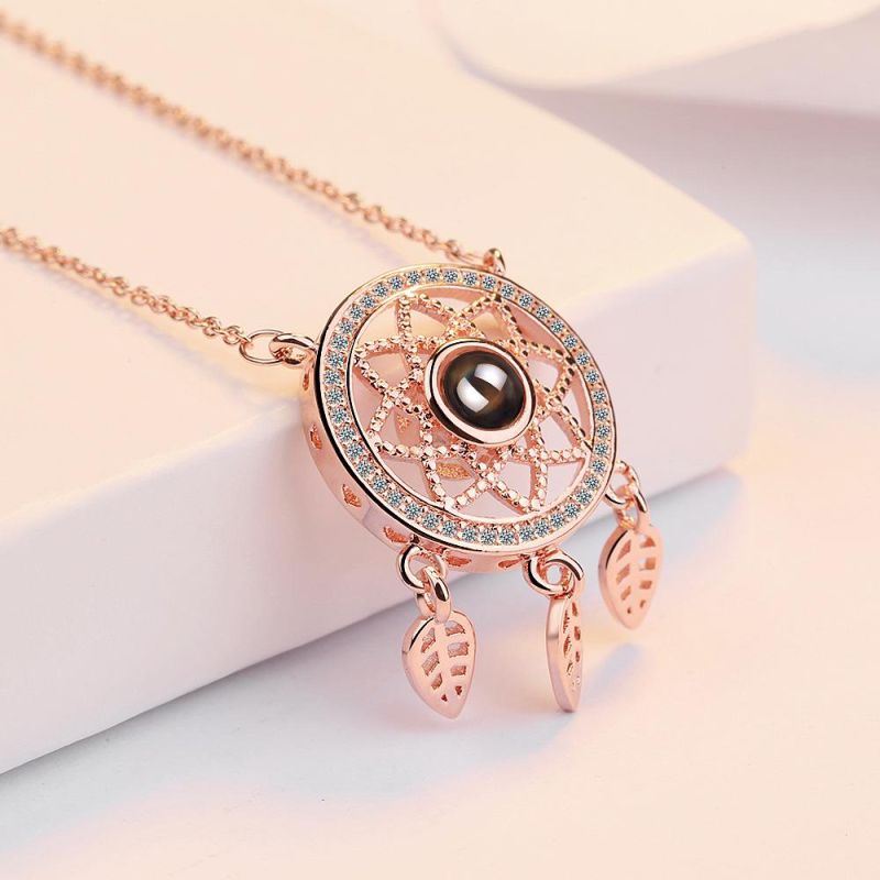 Female 100 Languages Magnfying Glassi Love You Memory Dream Catcher Clavicle Chain Photo Projection Necklace