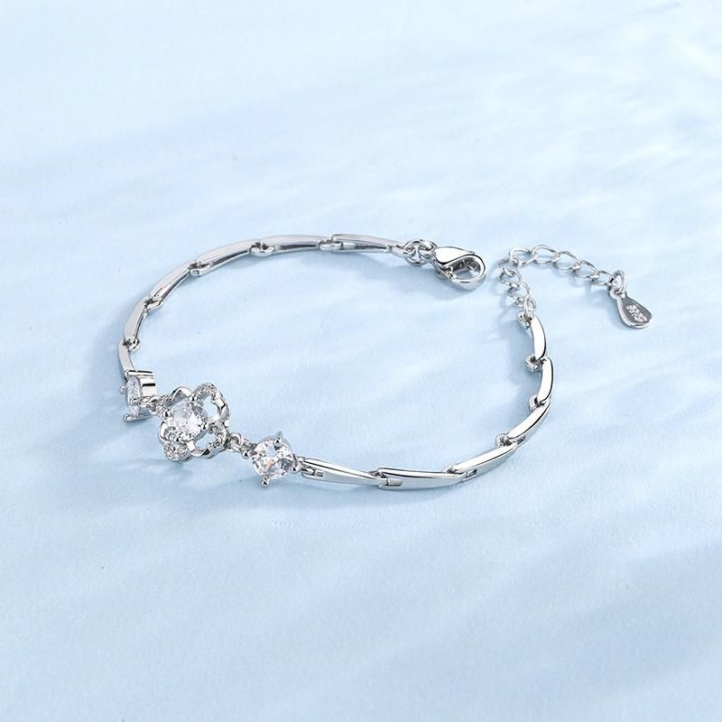 Lucky Four-Leaf Clover Bracelet Female Simple Melon Seed Chain