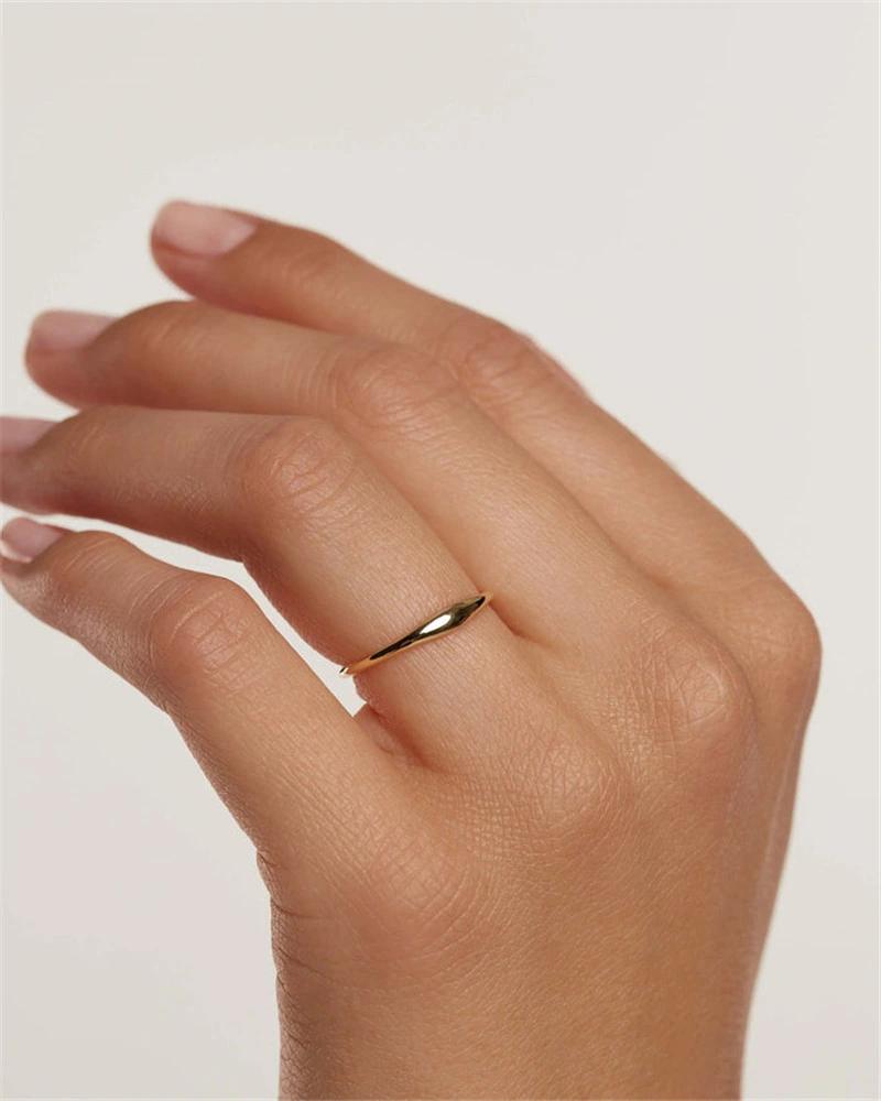 China Fashion Jewelry Supplier Yellow 18K Gold Simple Wave Ring in Brass