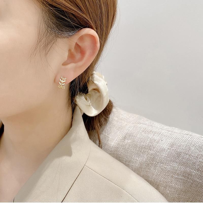 Fashion Leaf Temperament Hundred Match Earrings Jewelry