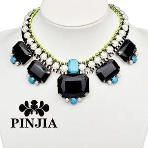 Elegant Resin Rhinestone Flower Statement Pearl Bib Necklace Imitation Jewelry