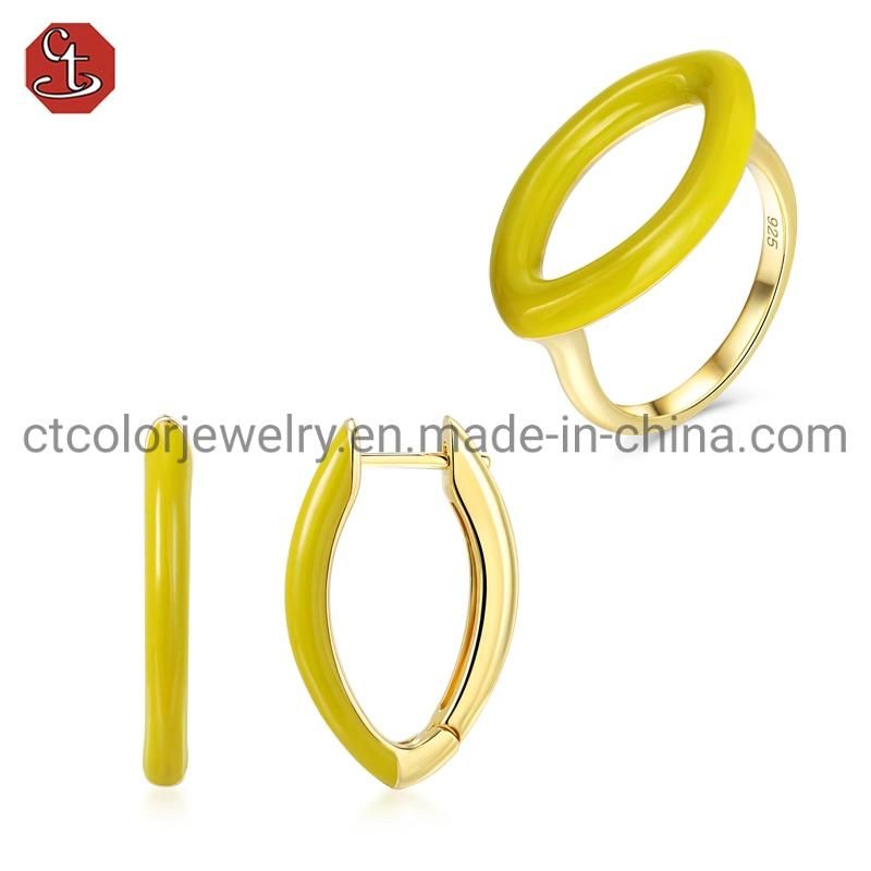 Factory Custom Jewelry Retro Teenage Girl 18k Gold Enamel Green Style Rings Jewelry Wholesale