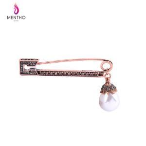 European and American Retro Inlaid Rhinestone Rose Gold Alloy Women&prime;s Brooch Pearl Pendant Jewelry