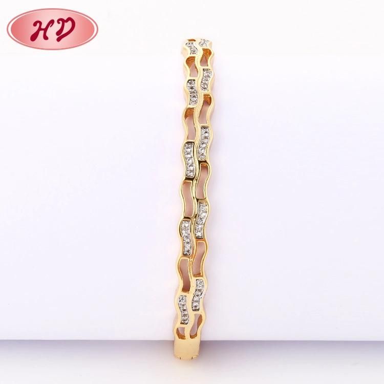 Fancy Popular Design Core Luxury Style Charms Gold Filled Bangle for Girls