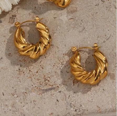 Factory Customized Fashion Jewelry Ins Fashion Fashion Bread Pattern U-Shaped Earrings Jewelry Stainless Steel Plated 18K Gold Fine Linen Pattern Earrings