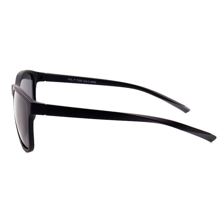 Hot Selling Stylish Sports Sunglasses with Rubber Tip