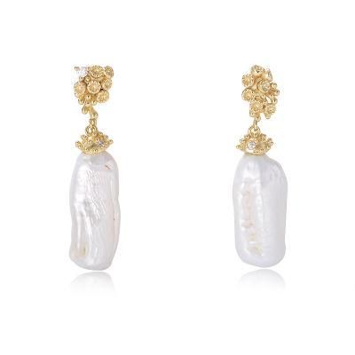 China Luxury Irregular Piercing Flower Jewelry Set Baroque Pearl Stud Earrings