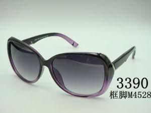Fashionable Classic Frame Sunglasses Polarizing Lens Unisex Sunglass