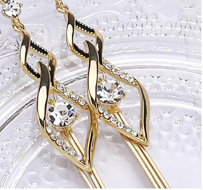Manufacture New Design Pave Glass Stone 2 Layered Diamond Shape Pendant Snake Tassel Drop Earrings for Female