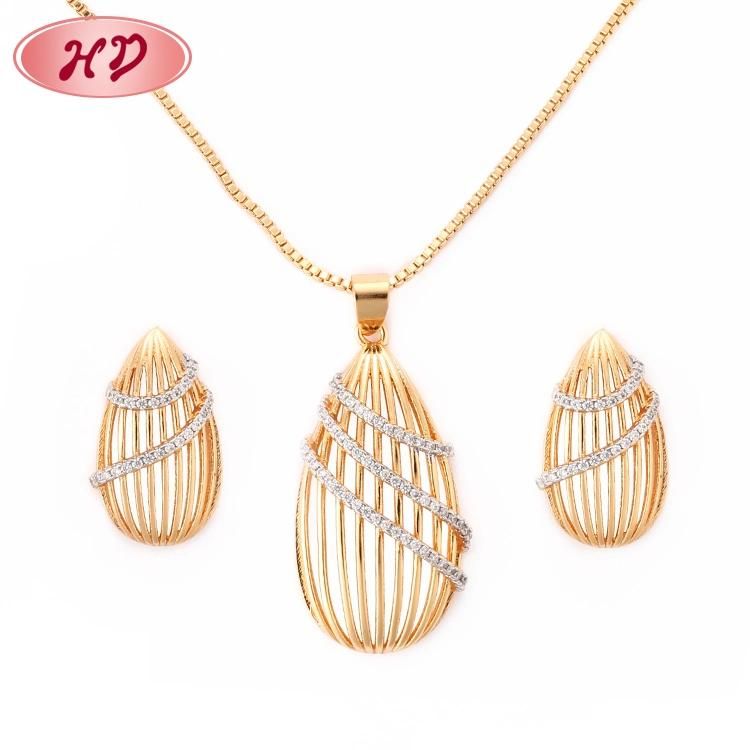 Fashion Accessories 18K Gold Plated Silver Alloy Women Jewelry Chain Sets Pendant Necklace with CZ Crystal