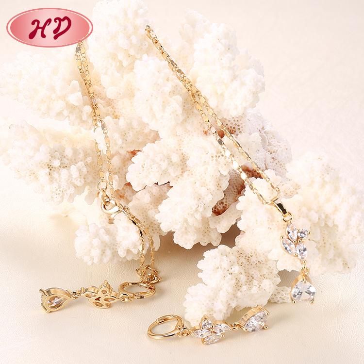 Fashion Women Costume Imitation 18K Gold Plated Ring Bracelet Charm Jewelry with Earring, Pendant, Necklace Sets