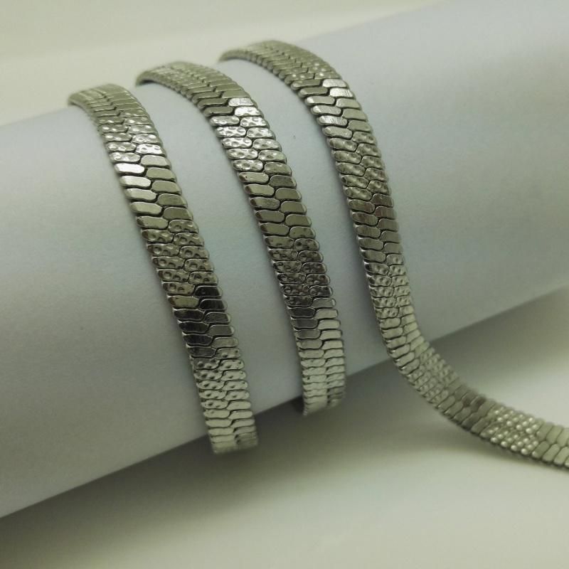 Hot Sell Custom Stainless Steel Jewelry Herringbone Chain Embossed Necklace
