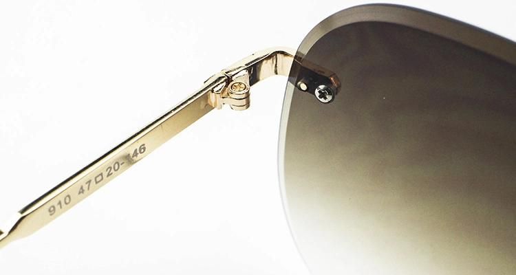 Top Flat Light Stock Frameless Sunglasses for Women