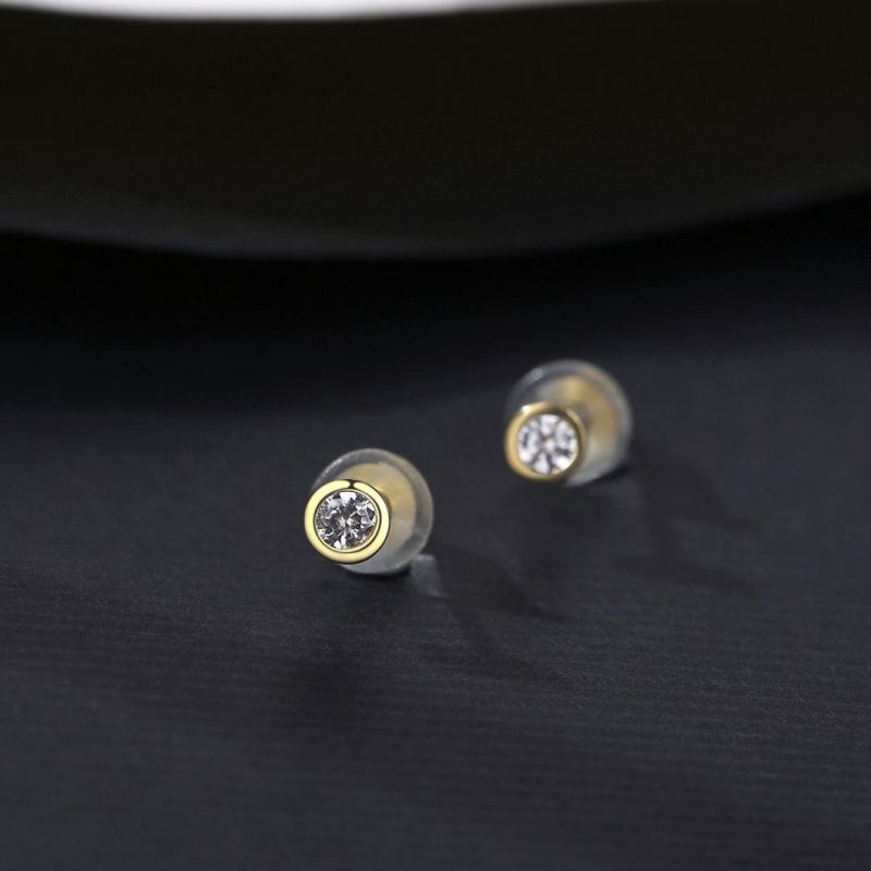 Custom Shinning Ear Stud Round Moissanite Fashion Earring