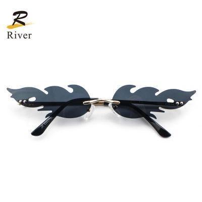 Hot Sale Custom Logo Stock Flame Shaped Frameless Women Sunglasses