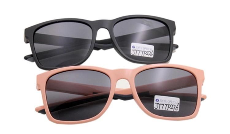 New Trend Light Tr90 Plastic Unisex Square Lifestyle Polarized Sunglasses