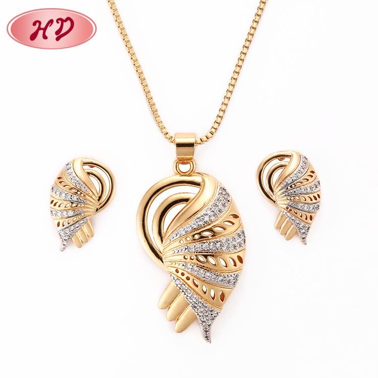 Fashion Accessories Silver Alloy 18K Gold Plated Women Jewelry Sets Chain Pendant Necklace with CZ Crystal