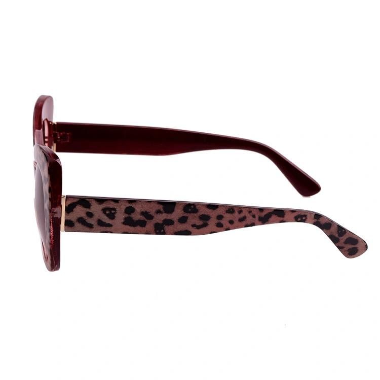 2019 Rising Cat Eye Fashion Sunglasses with Metal Bridge