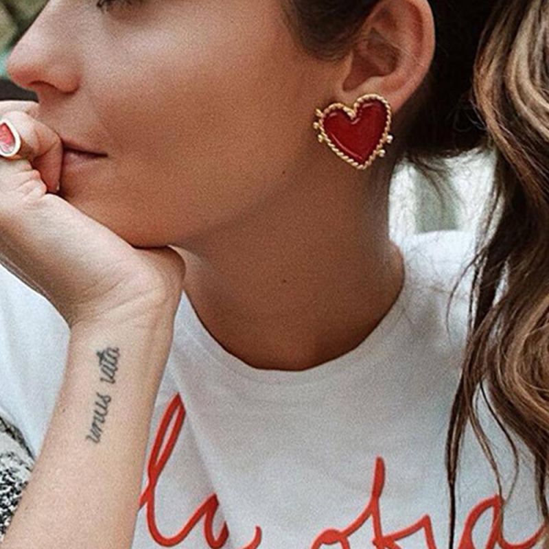 Wholesale Big Red Heart Stud Earrings Fashion Enamel Heart Statement Earrings for Women