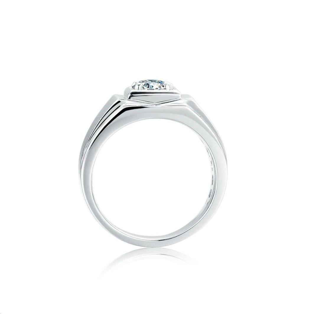 S925 Silver Rhodium Plated 1CT Temperamental-Style Men′s Silver Romantic White Moissanite Men Jewelry Rings
