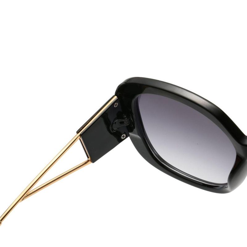 2020 Low MOQ Hot Selling Women Fashion Sunglasses with Metal