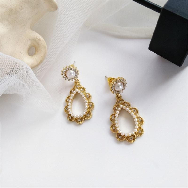 Manufacture New Trendy Crystal Pave Pearl Oval Shape Elegant Drop Earrings with Flower Surrounding Pattern for Women