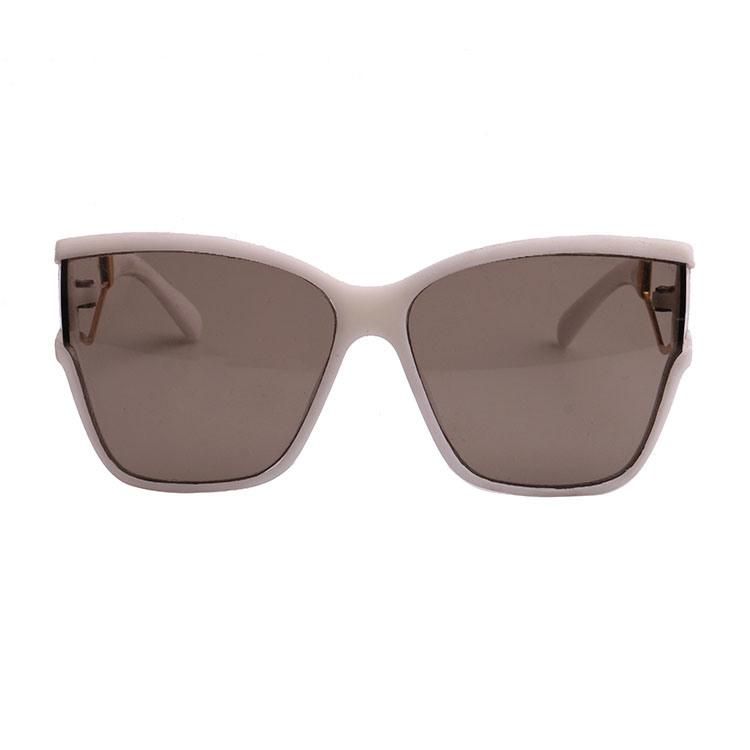 2019 Classical Trendy Sunglasses with White Color
