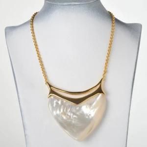 Seashell Hot Heart Fashion Lady Necklace for Valentine