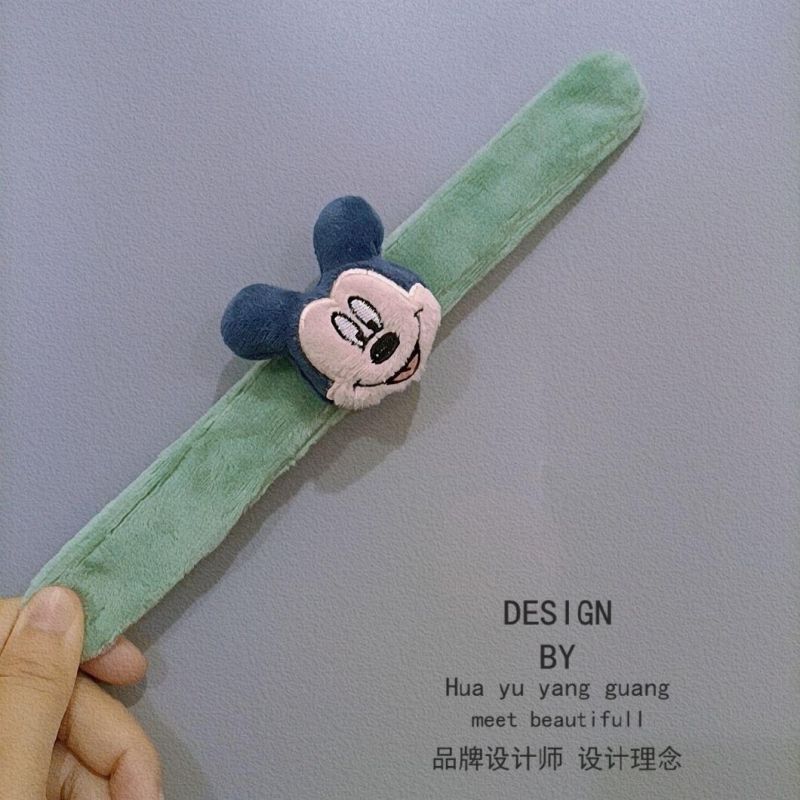 Fashion Jewelry Cartoon Plush Snapping Ring Bracelet