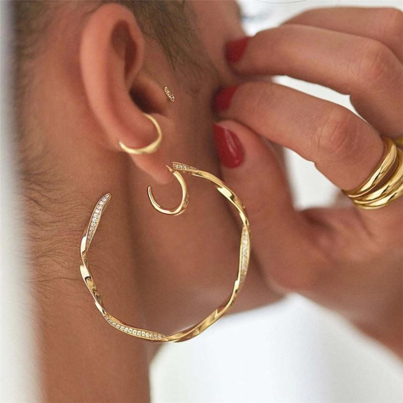 2022 New Arrival Big Bling Rhinestone Cubic Zircon Gold Plated Twisted Large Circle Hoop Earring for Brass Women Jewelry