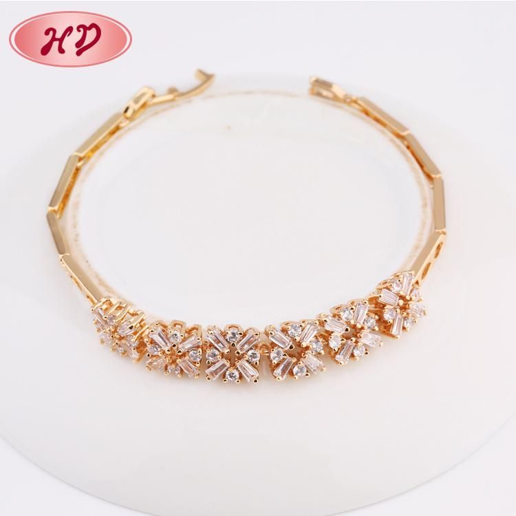 Elegant Fashion Jewelry Bangle New Design 18K Gold Color Bracelet