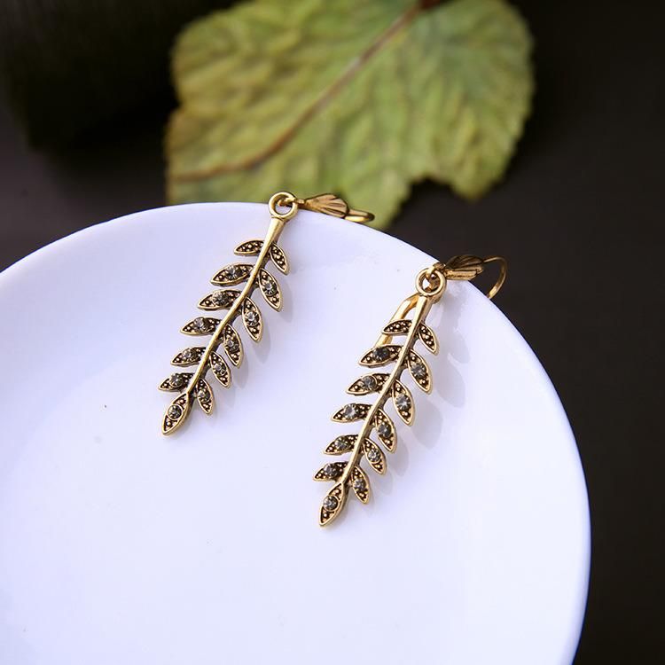 Vintage Jewelry for Lady Alloy with Crystal Leaf Shape Pendant Hook Earrings
