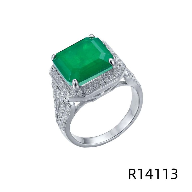 2022 New Design 925 Sterling Silver with Emerald Stone Ring