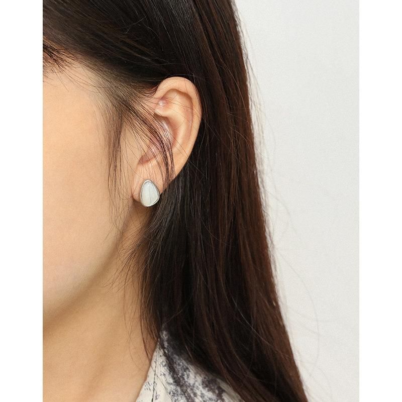 Fashion Niche Light Luxury Design Drop-Shaped Mother of Pearl Earrings Jewelry