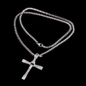 Speed and Passion Men&prime;s Zinc Alloy Cross Pendant Necklace