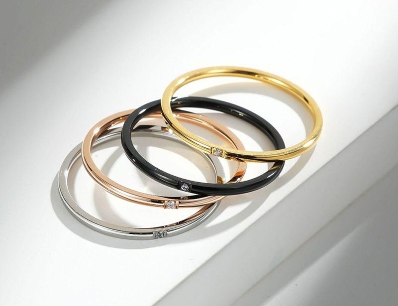 Fashion Jewelry Titanium Steel Zircon 1mm Ring Stainless Steel Simple IP Gold Couple Ring for Women SSR2067